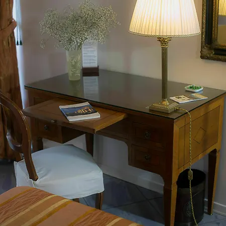 Fiorentini Residence Napoli 3*