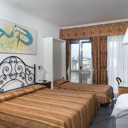 Fiorentini Residence Napoli 4*